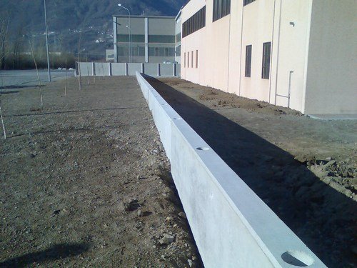 produzione recinzioni prefabbricate in cemento zoccolo e vendita